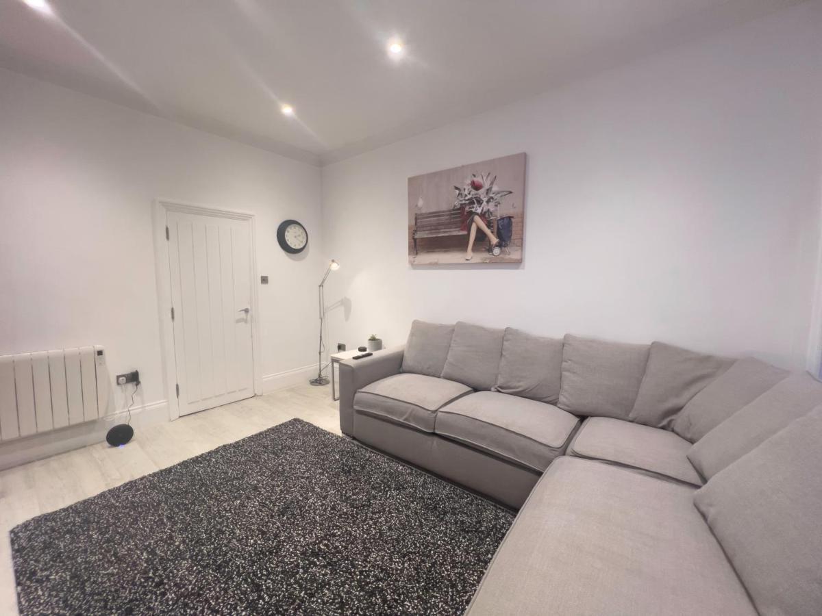 The Dragon Pad Boutique Apartment Royal Tunbridge Wells Exteriör bild