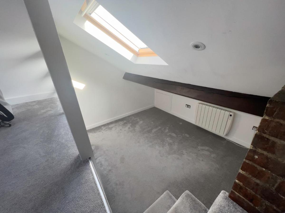 The Dragon Pad Boutique Apartment Royal Tunbridge Wells Exteriör bild