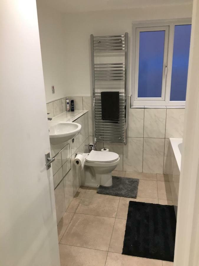 The Dragon Pad Boutique Apartment Royal Tunbridge Wells Exteriör bild